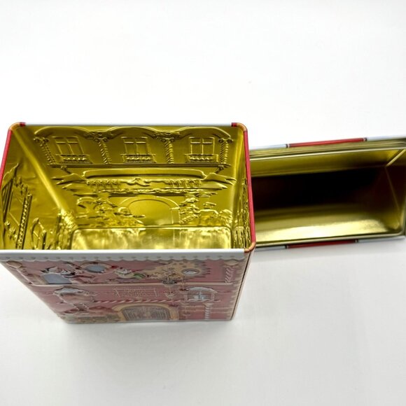 Harry London Christmas North Pole Station 3D Tin Canister Empty - Picture 7 of 10